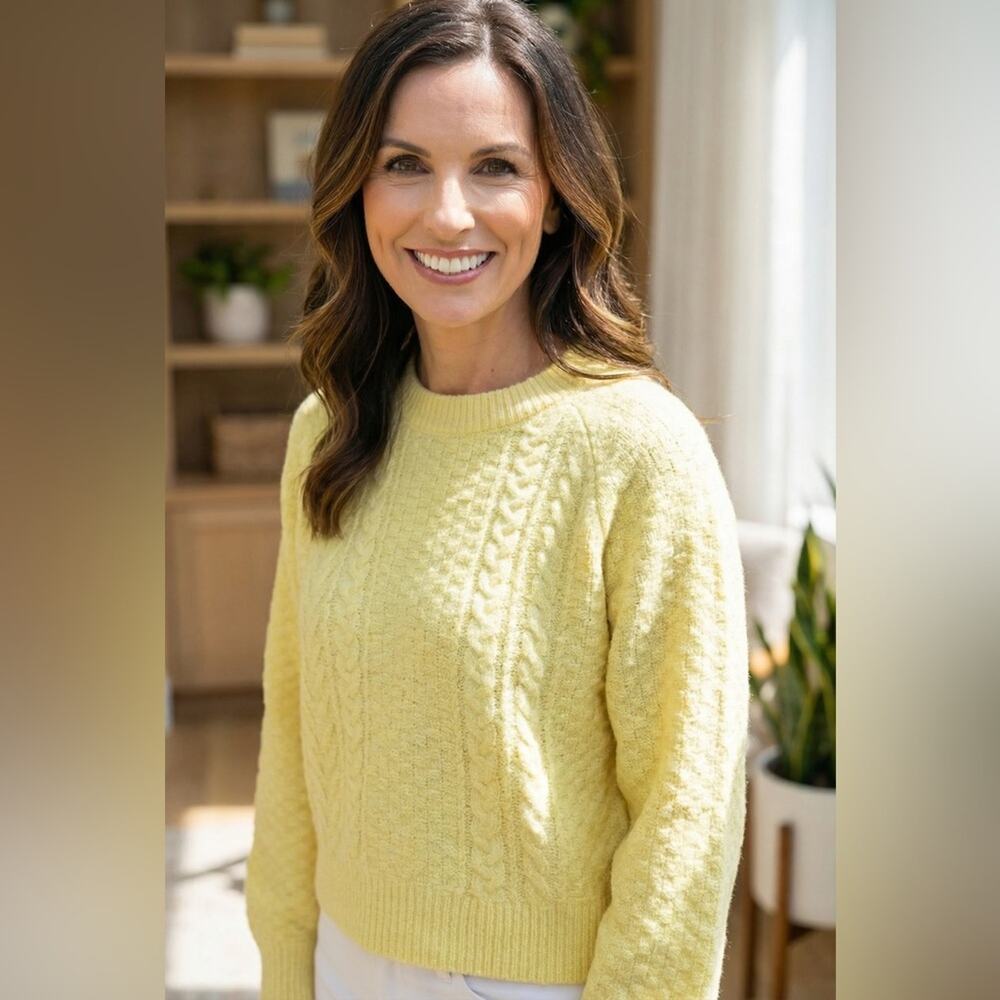 Pull & Bear Butter Yellow Cable Knit Cotton Sweater Spring Cottagecore Medium